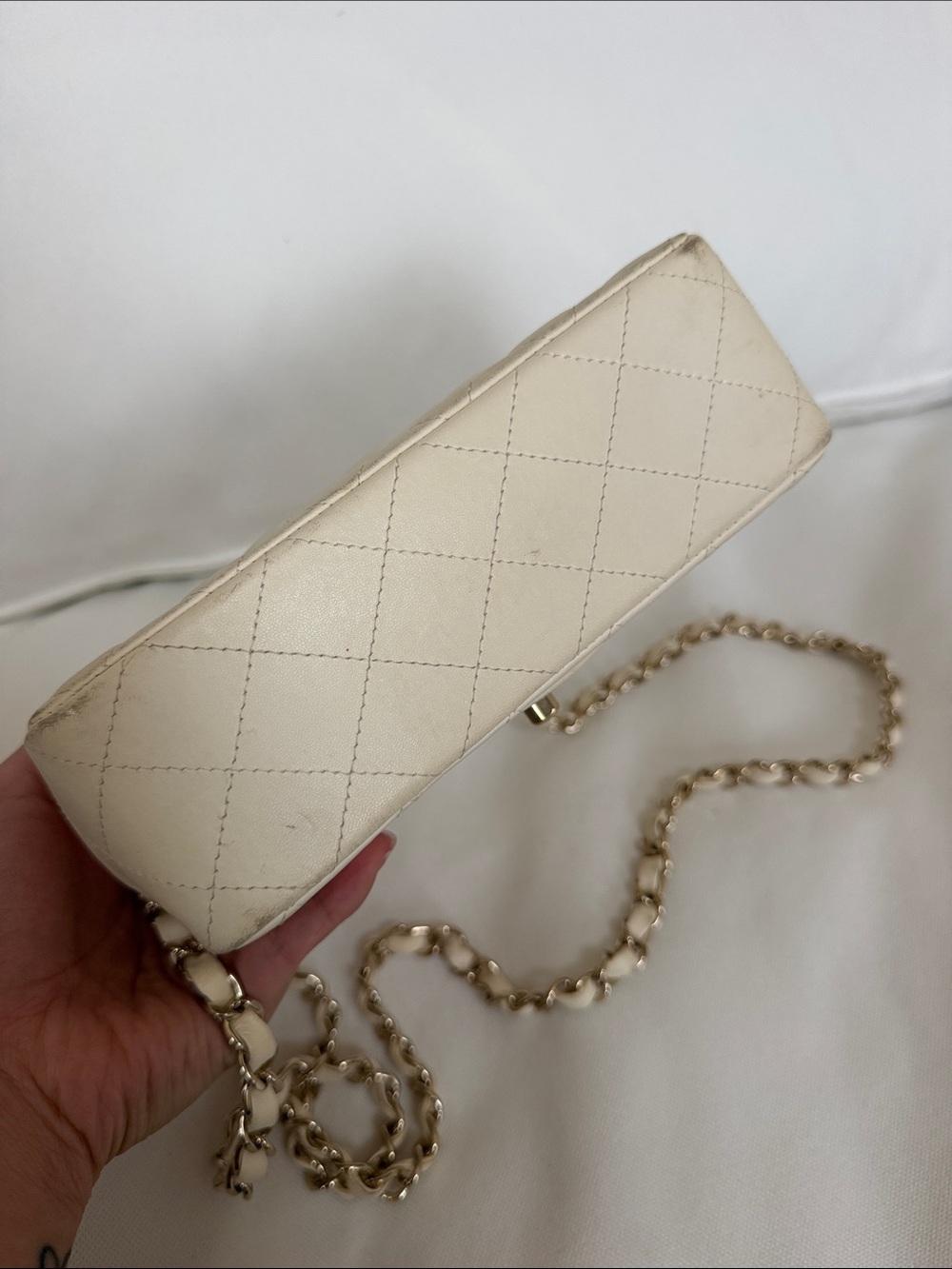 CHANEL White Mini Classic Flap Lambskin - Picture 11 of 16